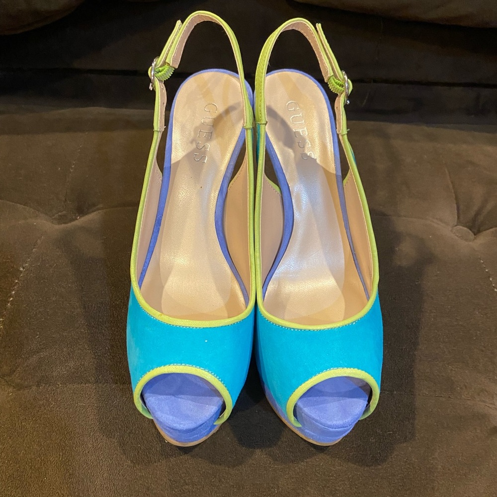 Guess Heels - Picture 2 of 9